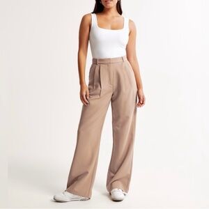 Abercrombie & Fitch Tailored Wide Leg Trousers